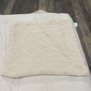 cream pillow cover